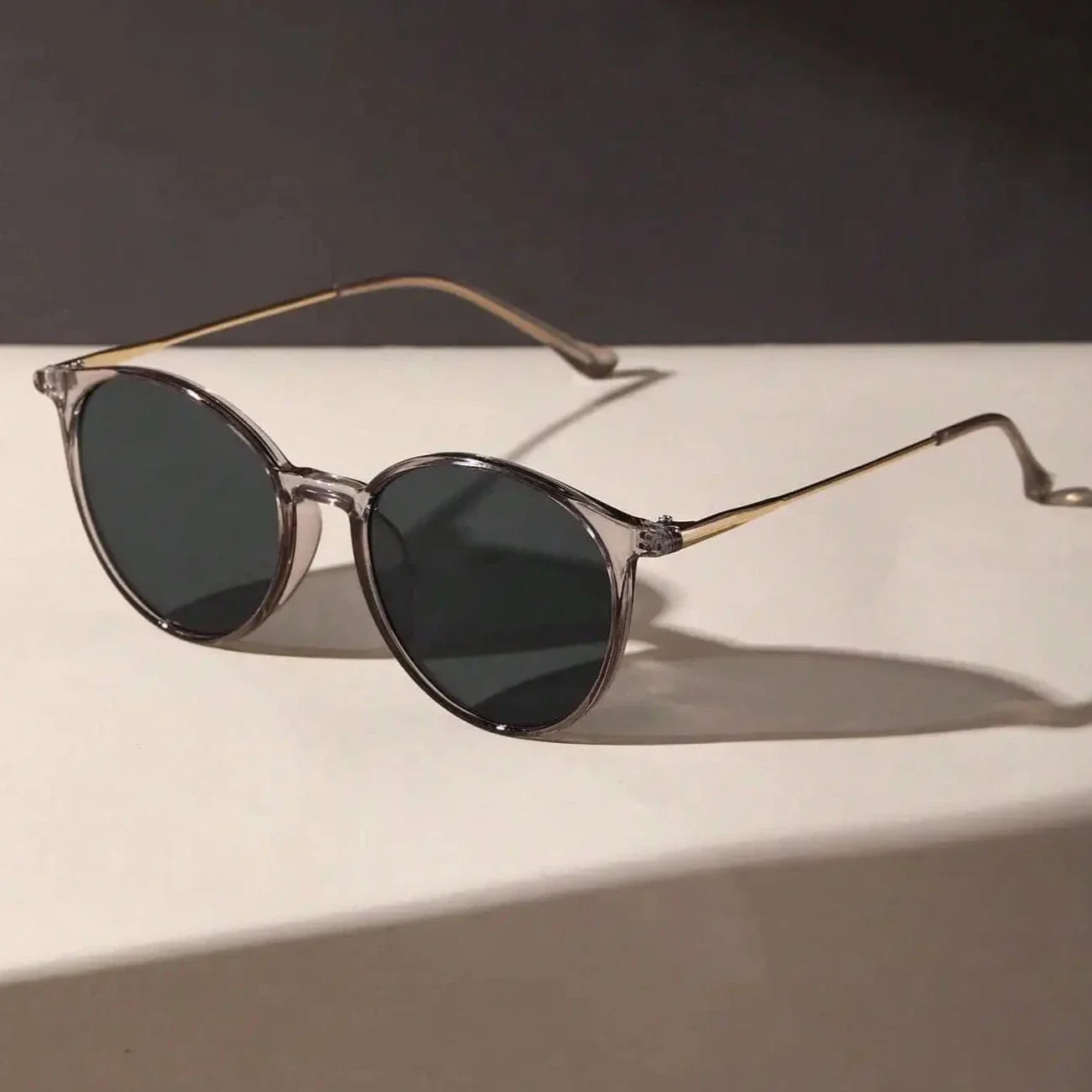 Leslie™ Classic Sunglasses