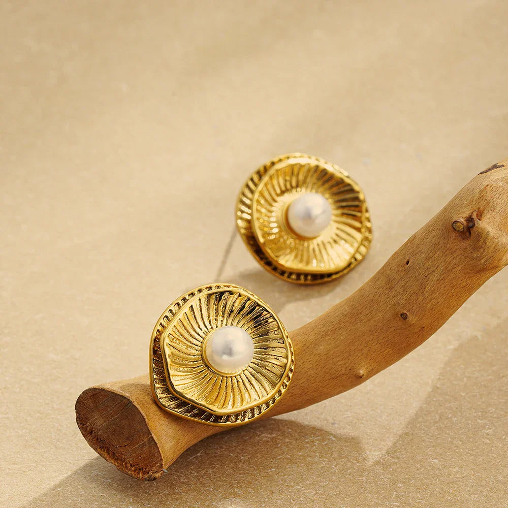 Aurelia Pearl Studs