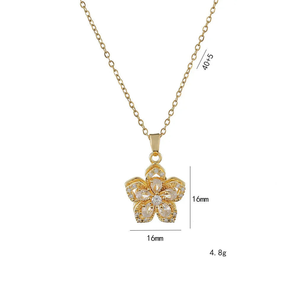 Elodie Flower Necklace