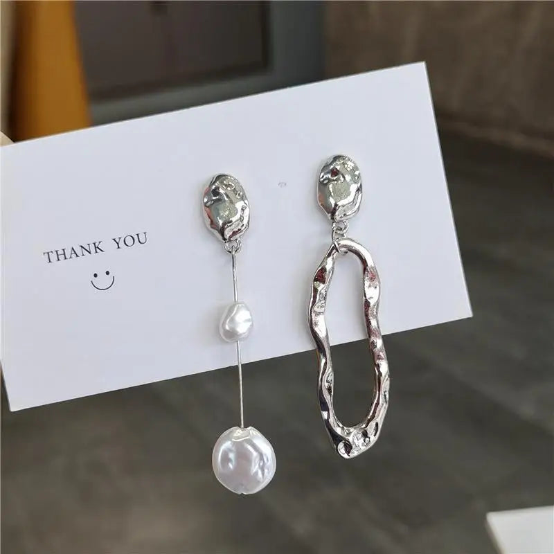 Amara Pearl Earrings