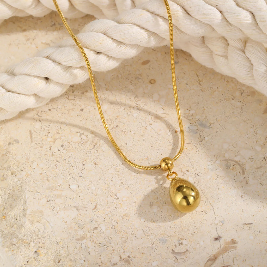 Elara Water Droplet Necklace