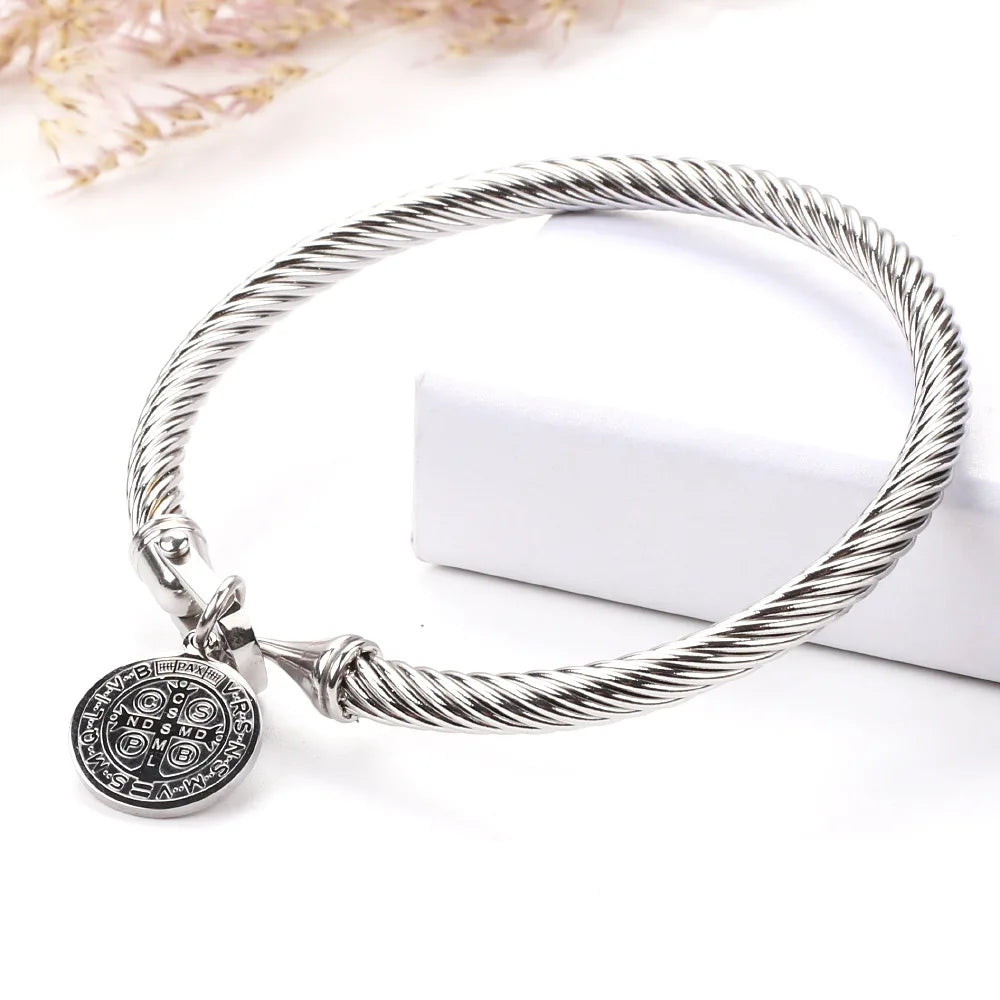 Elara Black Charm Bangle
