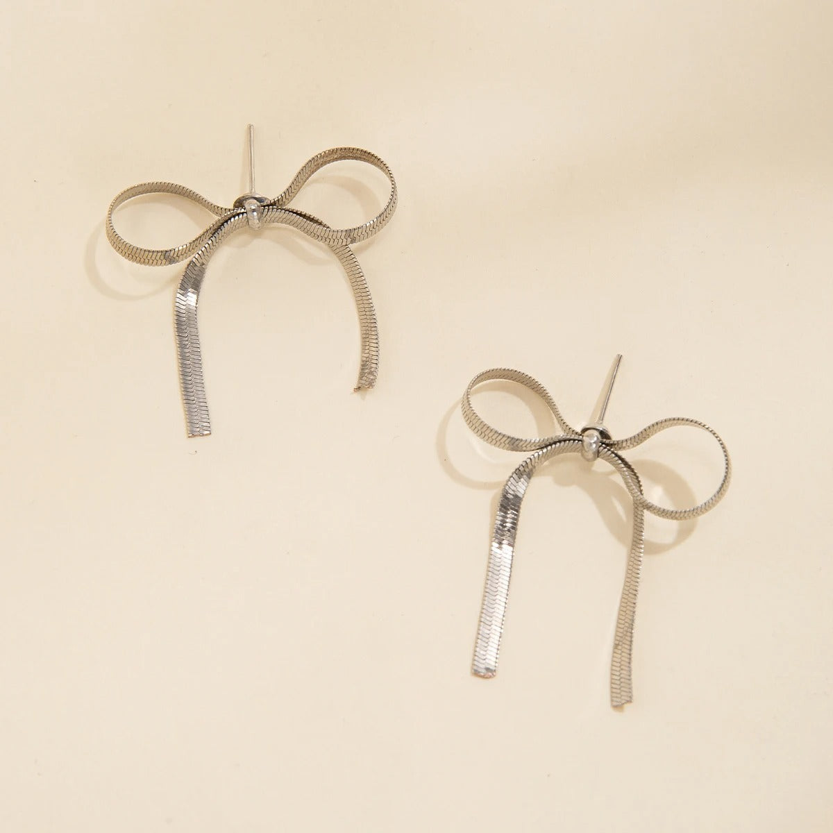 Biela Bow Earrings